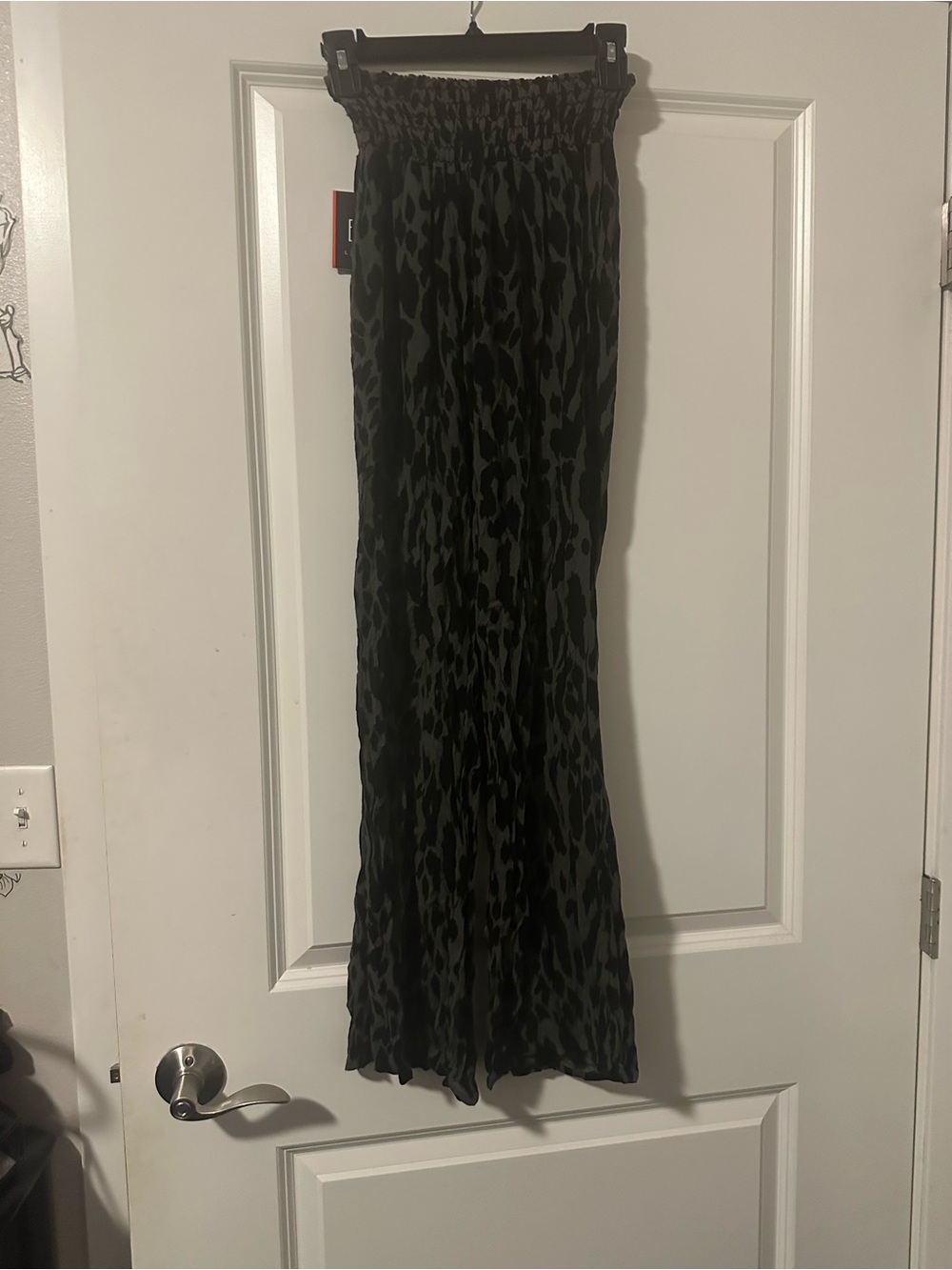 Wide Leg Leopard Print Palazzo Pants - Black - Picture 2 of 4